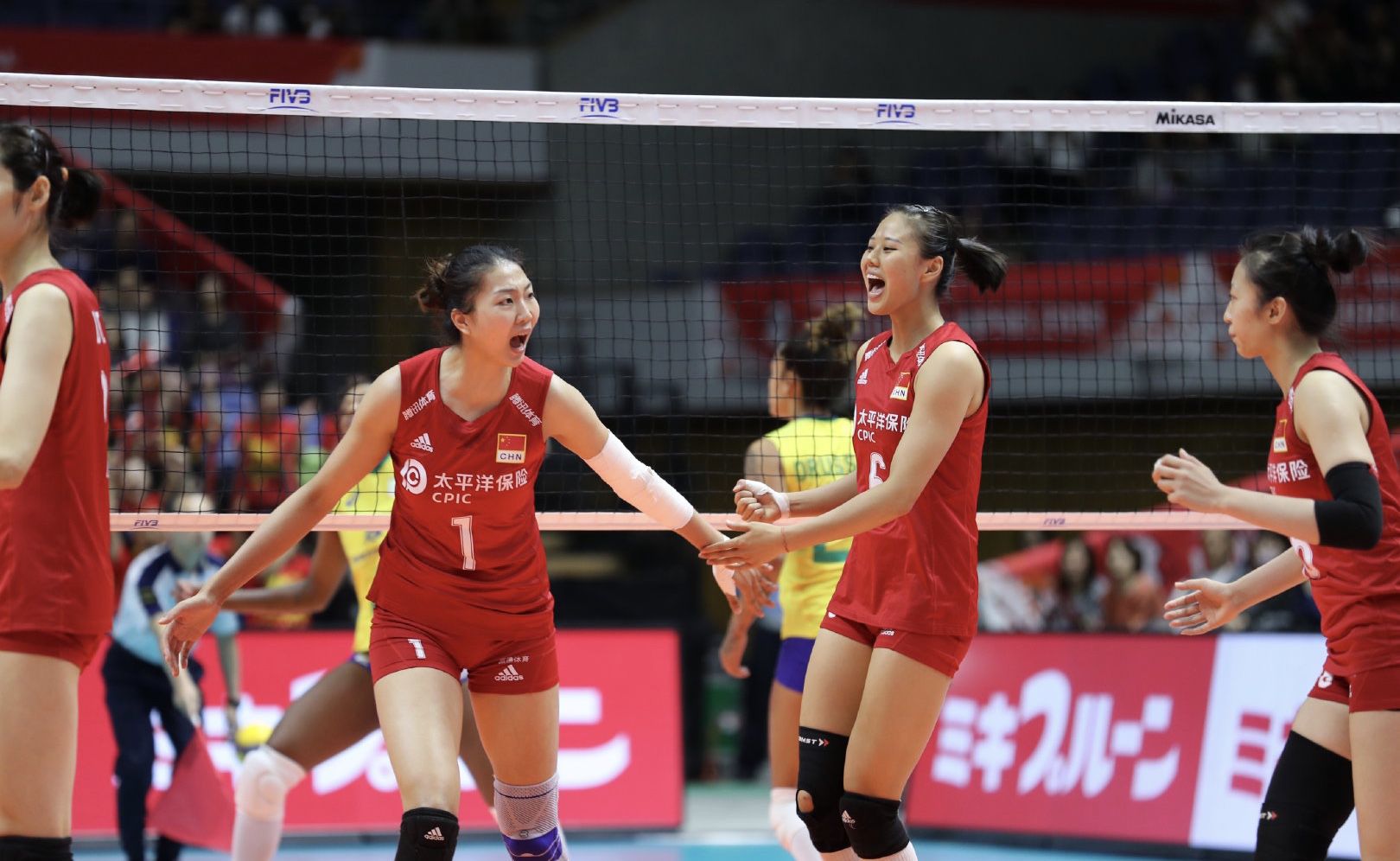 西亚卡姆巅峰对决，Ning与70激战塞尔维亚队分钟，出色防守胜负难料！